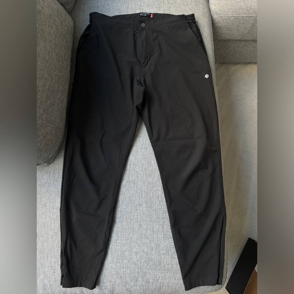 Men’s Jogger style everyday Pants - Size M